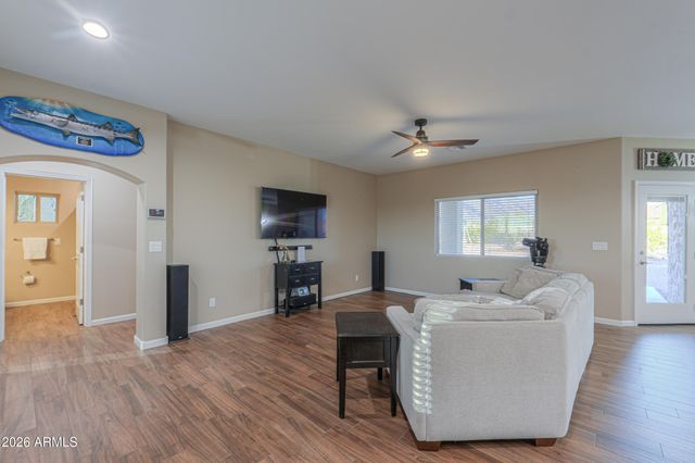 1487 S MOUNTAIN VIEW Road, Apache Junction, AZ 85119
