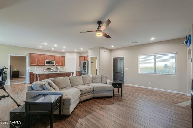 1487 S MOUNTAIN VIEW Road, Apache Junction, AZ 85119