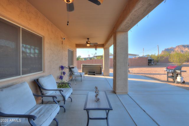 1487 S MOUNTAIN VIEW Road, Apache Junction, AZ 85119