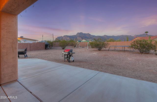 1487 S MOUNTAIN VIEW Road, Apache Junction, AZ 85119
