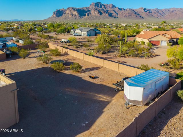 1487 S MOUNTAIN VIEW Road, Apache Junction, AZ 85119
