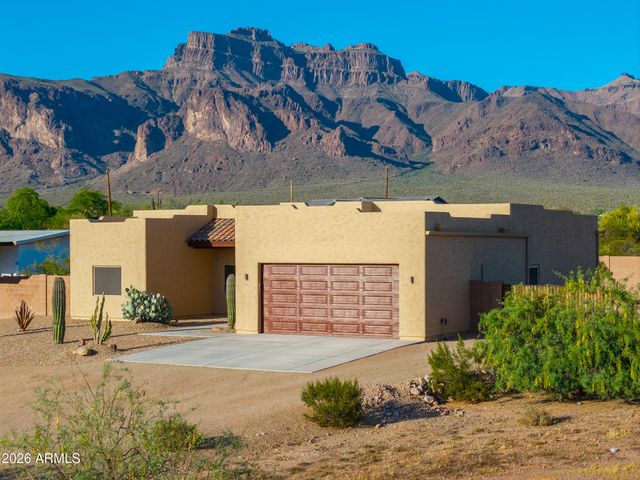 1487 S MOUNTAIN VIEW Road, Apache Junction, AZ 85119