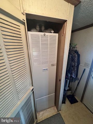 10 ASHWOOD DR, Spring City, PA 19475