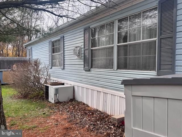 10 ASHWOOD DR, Spring City, PA 19475