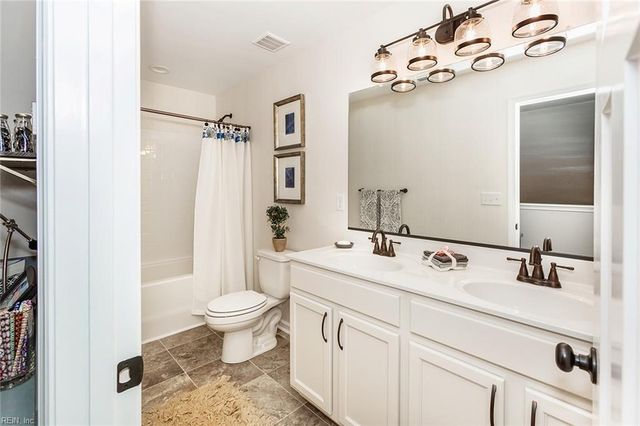 6021 Sam Callis CIR, Suffolk, VA 23435