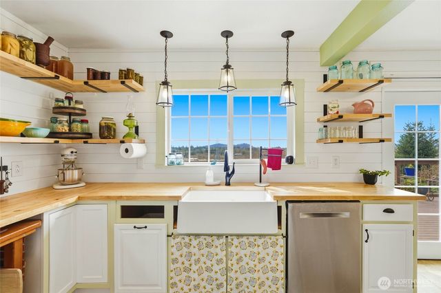 5334 Tenneson Road, Sedro Woolley, WA 98284