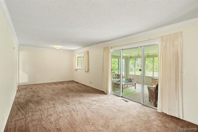 1254 Arrowhead Drive, Burton, MI 48509