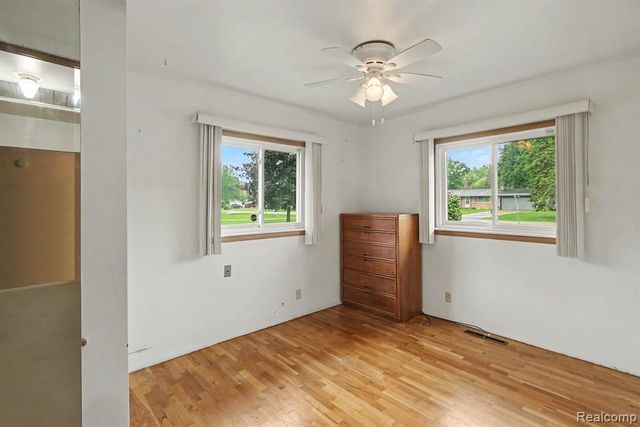 1254 Arrowhead Drive, Burton, MI 48509