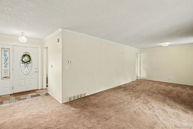1254 Arrowhead Drive, Burton, MI 48509