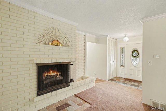1254 Arrowhead Drive, Burton, MI 48509