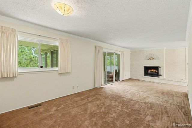 1254 Arrowhead Drive, Burton, MI 48509