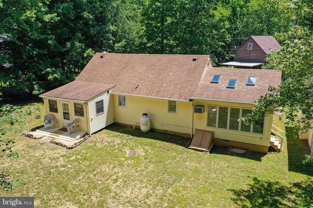 74 LAKE, White Haven, PA 18661