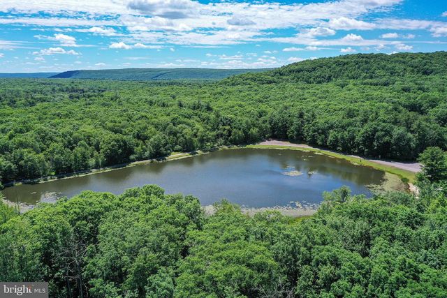 74 LAKE, White Haven, PA 18661