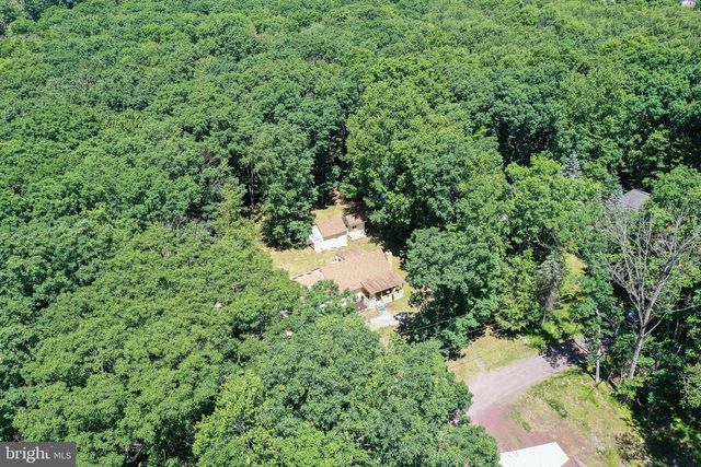 74 LAKE, White Haven, PA 18661