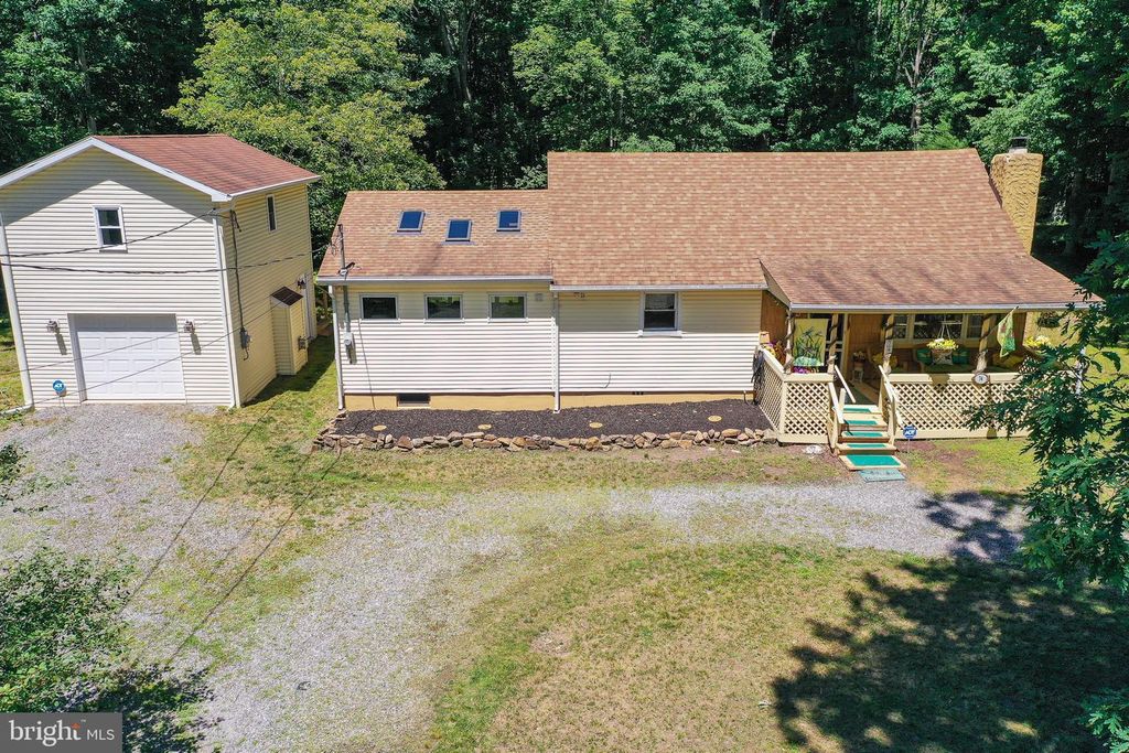74 LAKE, White Haven, PA 18661
