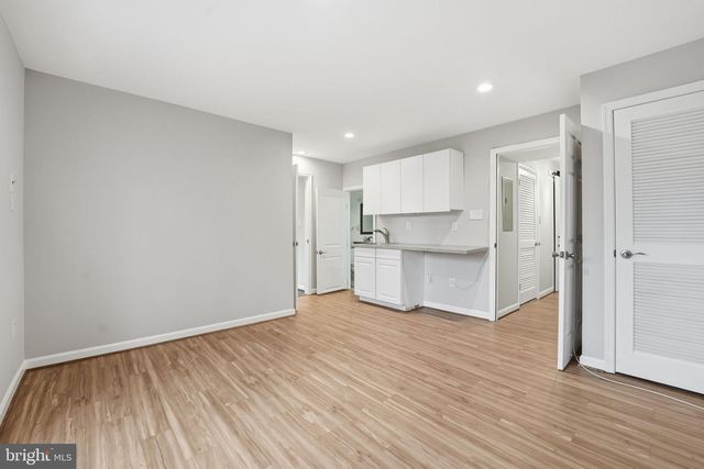 1528 GOLDENRAIN CT, Reston, VA 20190