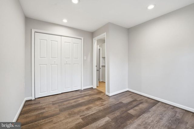 1528 GOLDENRAIN CT, Reston, VA 20190