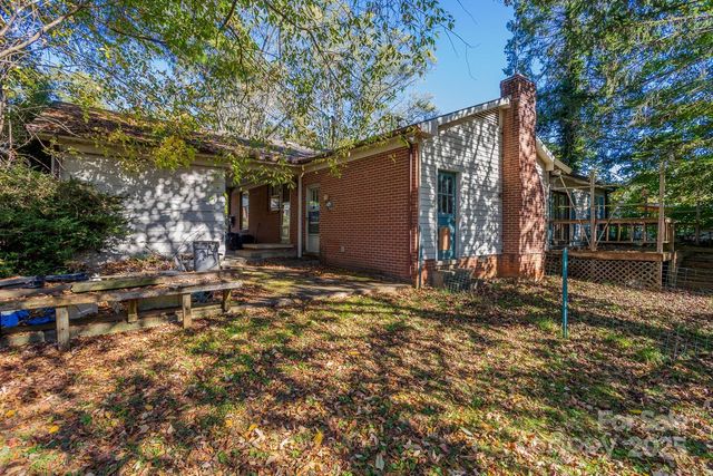 303 Pole Creasman Road, Asheville, NC 28806