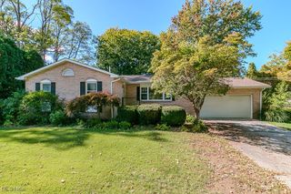 1934 Whitewood Drive, Madison, OH 44057