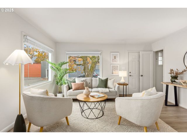 1323 Ne 63RD Ave, Portland, OR 97213