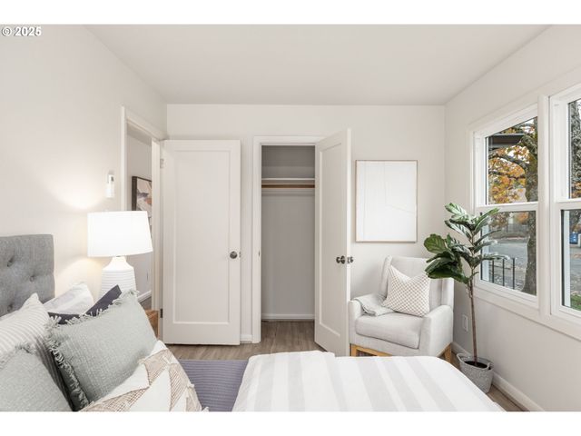 1323 Ne 63RD Ave, Portland, OR 97213