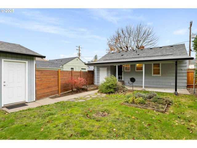 1323 Ne 63RD Ave, Portland, OR 97213