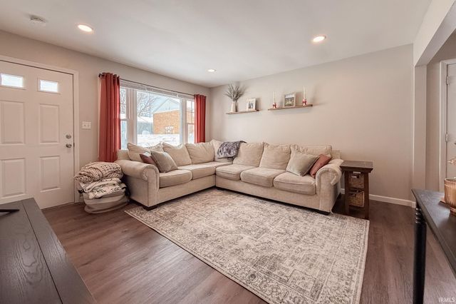 603 E Adams Avenue, Chandler, IN 47610