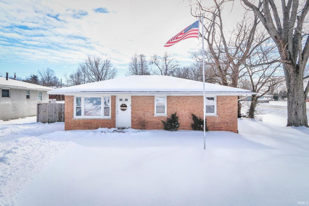 603 E Adams Avenue, Chandler, IN 47610