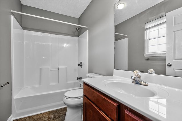 201 N Keene Way Drive, Nicholasville, KY 40356