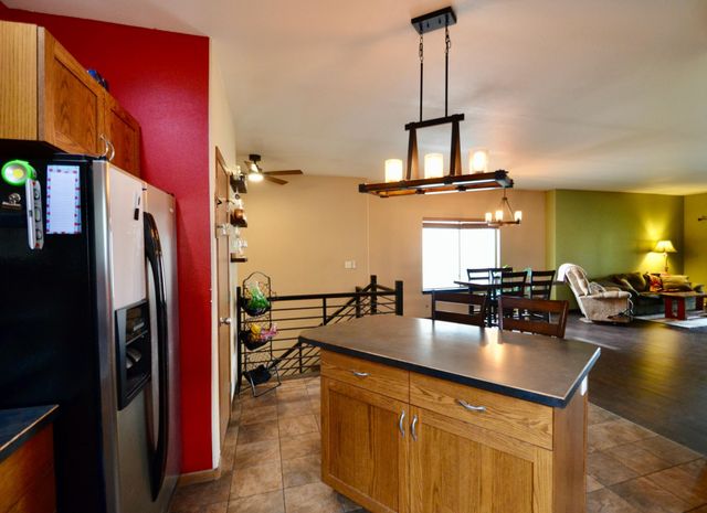 4823 50th Avenue S, Fargo, ND 58104