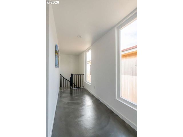 140 Nw 23RD Ave, Rockaway Beach, OR 97136