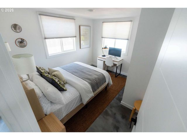 140 Nw 23RD Ave, Rockaway Beach, OR 97136