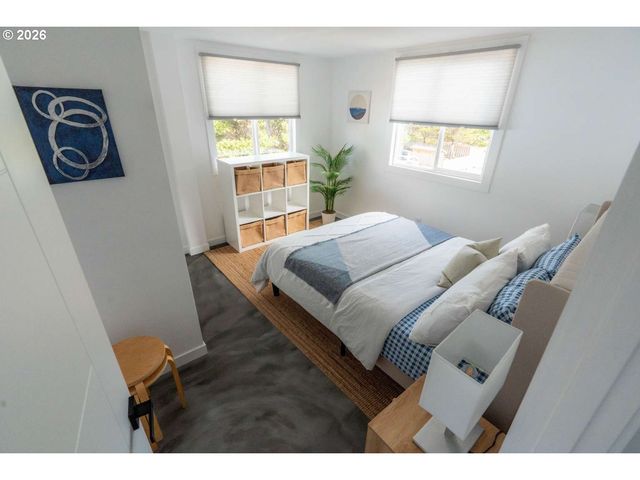 140 Nw 23RD Ave, Rockaway Beach, OR 97136