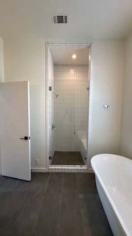 444 W Morphy Street, Fort Worth, TX 76104