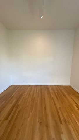 444 W Morphy Street, Fort Worth, TX 76104