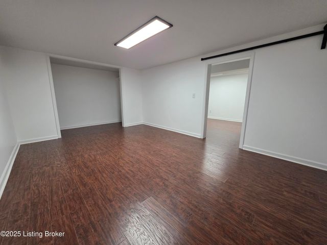 454 Pinewood Dr, Radcliff, KY 40160