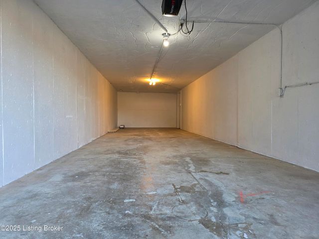 454 Pinewood Dr, Radcliff, KY 40160