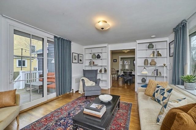 87 Bonad Rd, Brookline, MA 02467