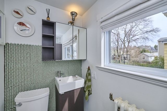 87 Bonad Rd, Brookline, MA 02467