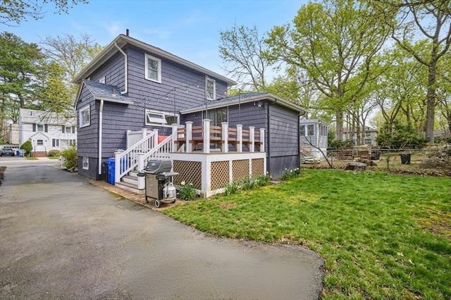 87 Bonad Rd, Brookline, MA 02467