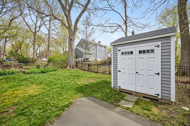 87 Bonad Rd, Brookline, MA 02467