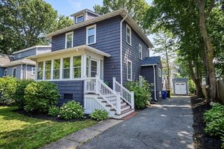 87 Bonad Rd, Brookline, MA 02467