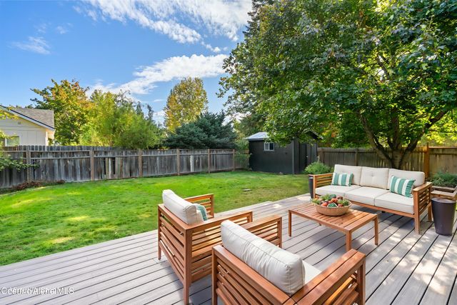 624 N Monroe Ave, Sandpoint, ID 83864