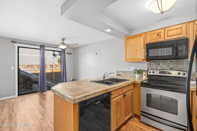 624 N Monroe Ave, Sandpoint, ID 83864