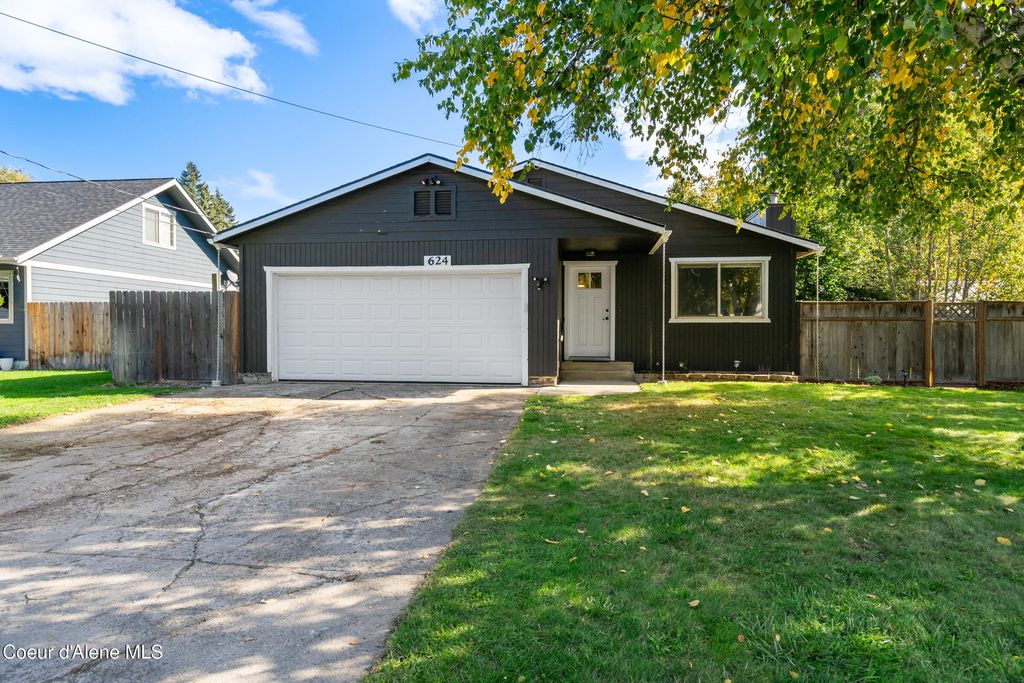 624 N Monroe Ave, Sandpoint, ID 83864