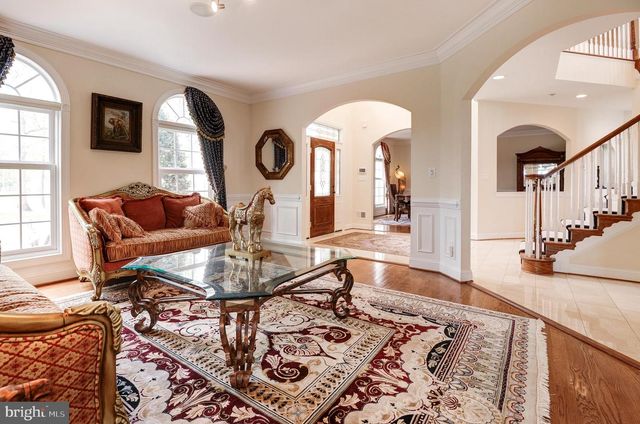 16182 HILLSBORO, Hillsboro, VA 20132