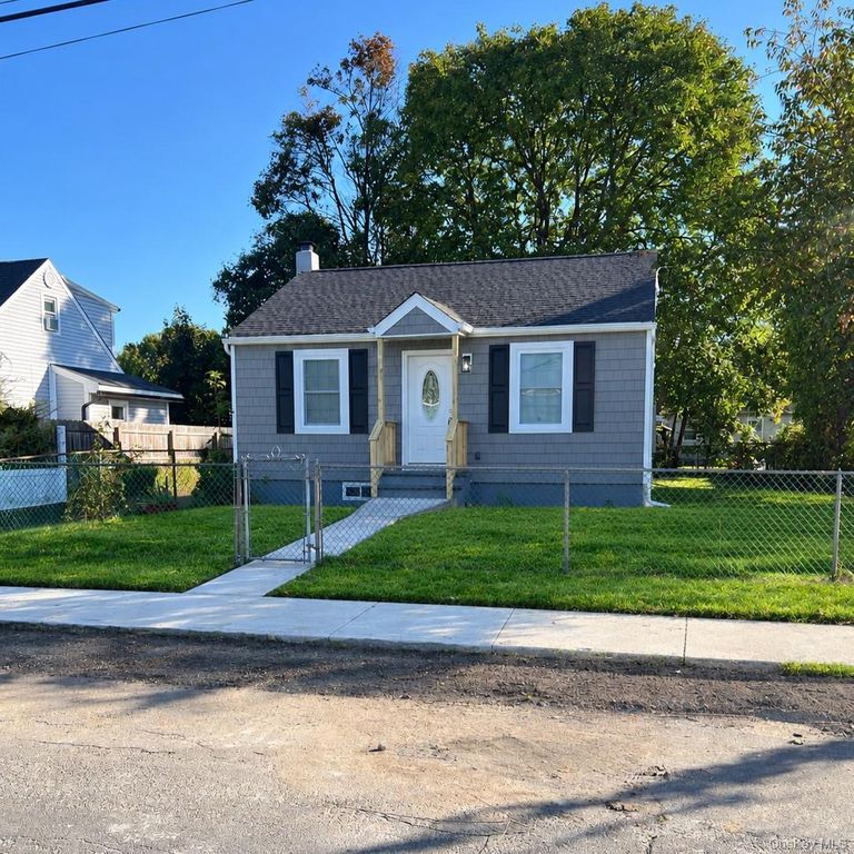6 E Booker Avenue, Wyandanch, NY 11798 — exterior