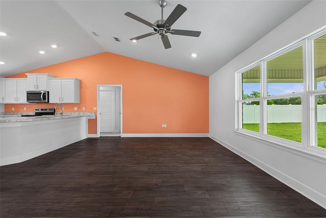 8 PERSIMMON DRIVE, Palm Coast, FL 32164