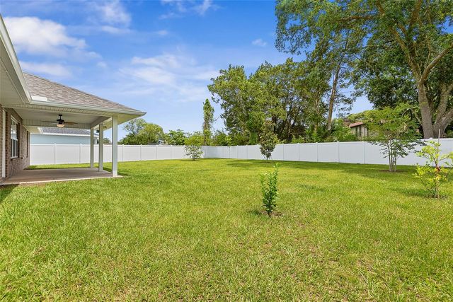 8 PERSIMMON DRIVE, Palm Coast, FL 32164