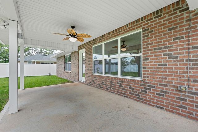 8 PERSIMMON DRIVE, Palm Coast, FL 32164